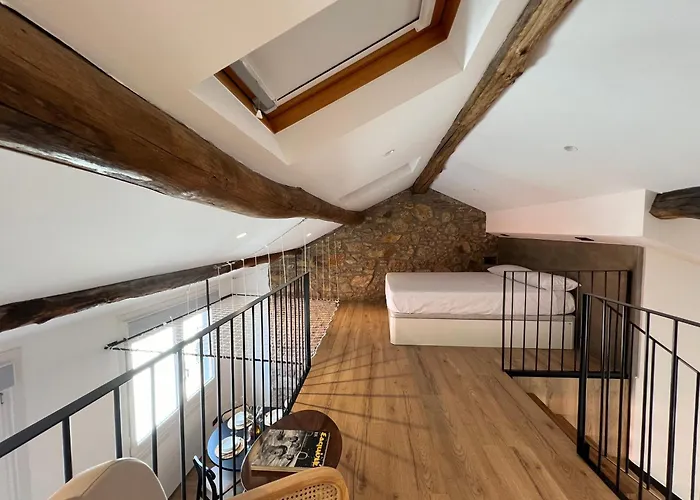 Ferrol By Miramar Stays